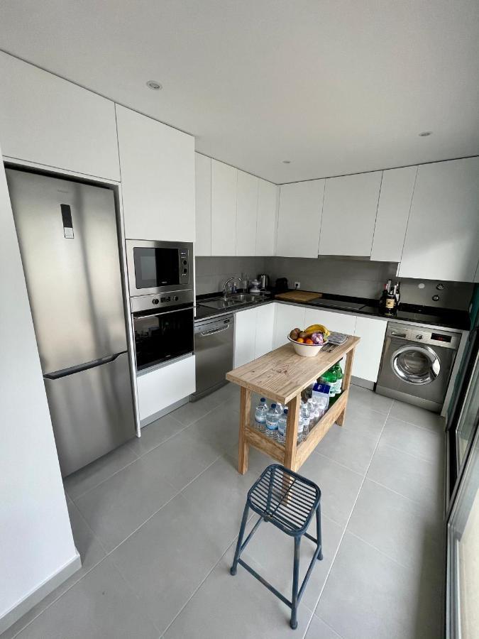 New And Modern 3 Bedroom Villa With Private Heated Pool Near Nazare Sao Martinho do Porto Bagian luar foto