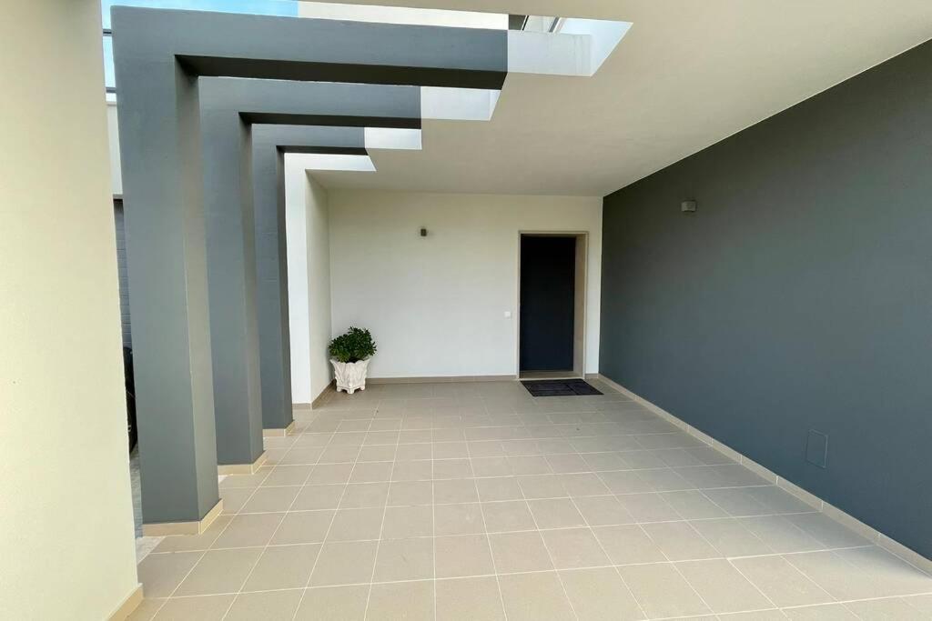 New And Modern 3 Bedroom Villa With Private Heated Pool Near Nazare Sao Martinho do Porto Bagian luar foto